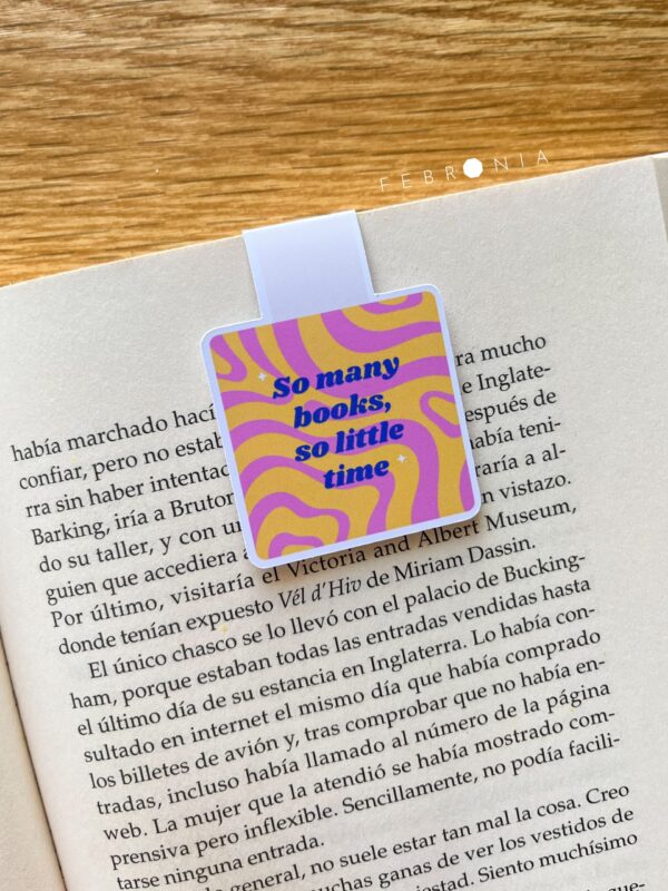 Book Lovers frases - Little time